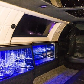 Lincoln Town Car - авто на весілля у Умані - портфоліо 2