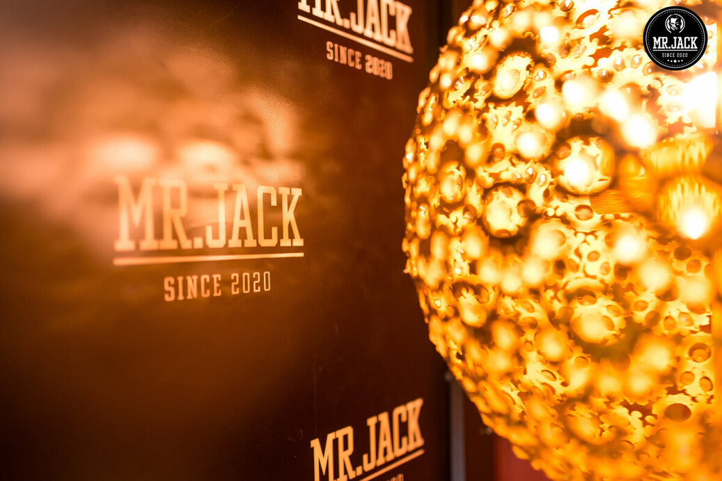 Mr.Jack