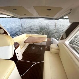 Чартерний катер Silver Craft 37 - авто на весілля у Києві - портфоліо 6