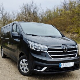Renault Traffic - авто на весілля у Києві - портфоліо 5