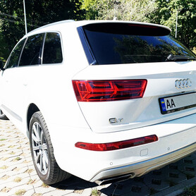 Новый белый Audi Q7 3.0T Quattro (2018) - авто на весілля у Києві - портфоліо 5