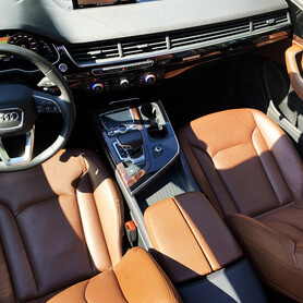 Новый белый Audi Q7 3.0T Quattro (2018) - авто на весілля у Києві - портфоліо 3