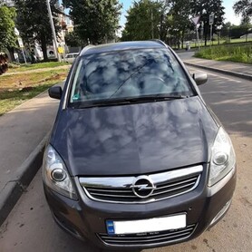 Opel Zafira - авто на весілля у Харкові - портфоліо 1