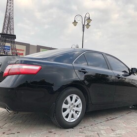 Toyota Camry - авто на весілля у Харкові - портфоліо 3