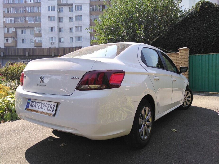 Peugeot 301 