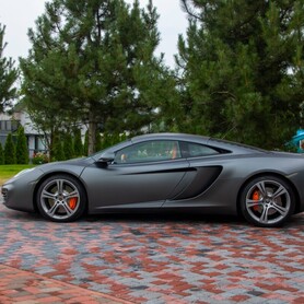 McLaren 12C - авто на весілля у Києві - портфоліо 3