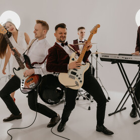 VELOUR COVER BAND - музиканти, dj у Львові - портфоліо 5