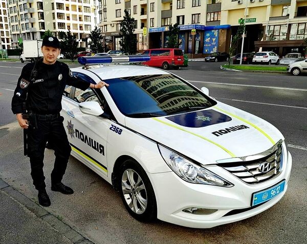 292 прокат оренда поліцейської машини в Києві 
