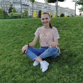 Стилист по причёскам