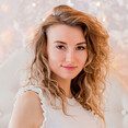 Юля Козачек