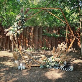 Pionika wedding - декоратор, флорист у Херсоні - портфоліо 5