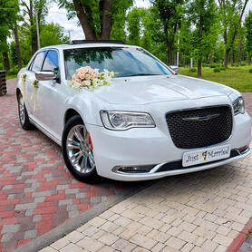 Chrysler 300c - авто на весілля у Кропивницькому - портфоліо 2