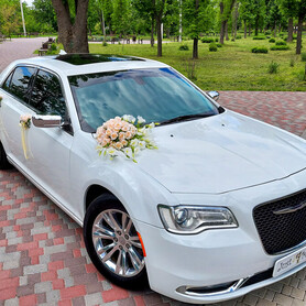 Chrysler 300c - авто на весілля у Кропивницькому - портфоліо 1