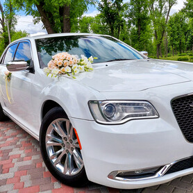 Chrysler 300c - авто на весілля у Кропивницькому - портфоліо 6