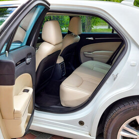 Chrysler 300c - авто на весілля у Кропивницькому - портфоліо 4