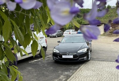 Володимир Весільне авто Tesla model S - фото 2