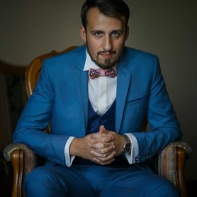 Ведучий Mr Roman
