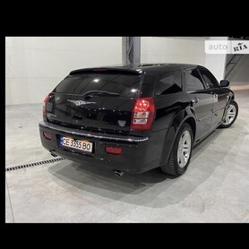 Крайслер 300с - авто на весілля у Чернівцях - портфоліо 2