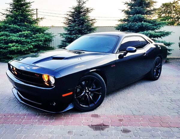 267 Dodge Challenger RT 2018 года 5.7 л оренда 