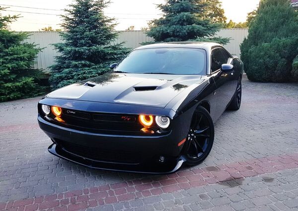267 Dodge Challenger RT 2018 года 5.7 л оренда 