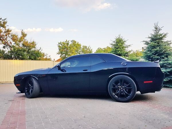 267 Dodge Challenger RT 2018 года 5.7 л оренда 