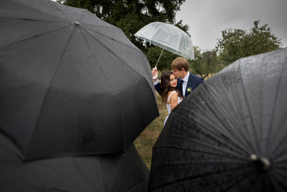 #It'srainingwed - фото №1