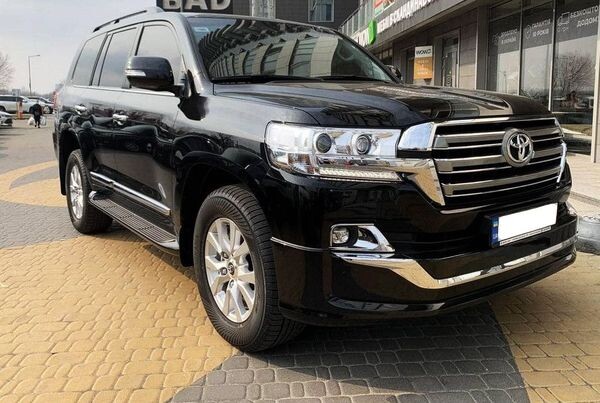 256 Оренда позашляховика Toyota Land Cruiser 200 