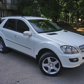 Mercedes ML 280 - авто на весілля у Сваляві - портфоліо 3