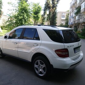 Mercedes ML 280 - авто на весілля у Сваляві - портфоліо 4