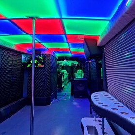 068 Bus Miami VIP Party Оренда патібас miami - авто на весілля у Києві - портфоліо 5
