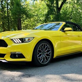 070 Ford Mustang GT жовтий кабріолет оренда - авто на весілля у Києві - портфоліо 4