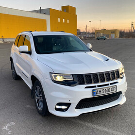 Jeep Grand Cherokee WK2 - авто на весілля у Маріуполі - портфоліо 2