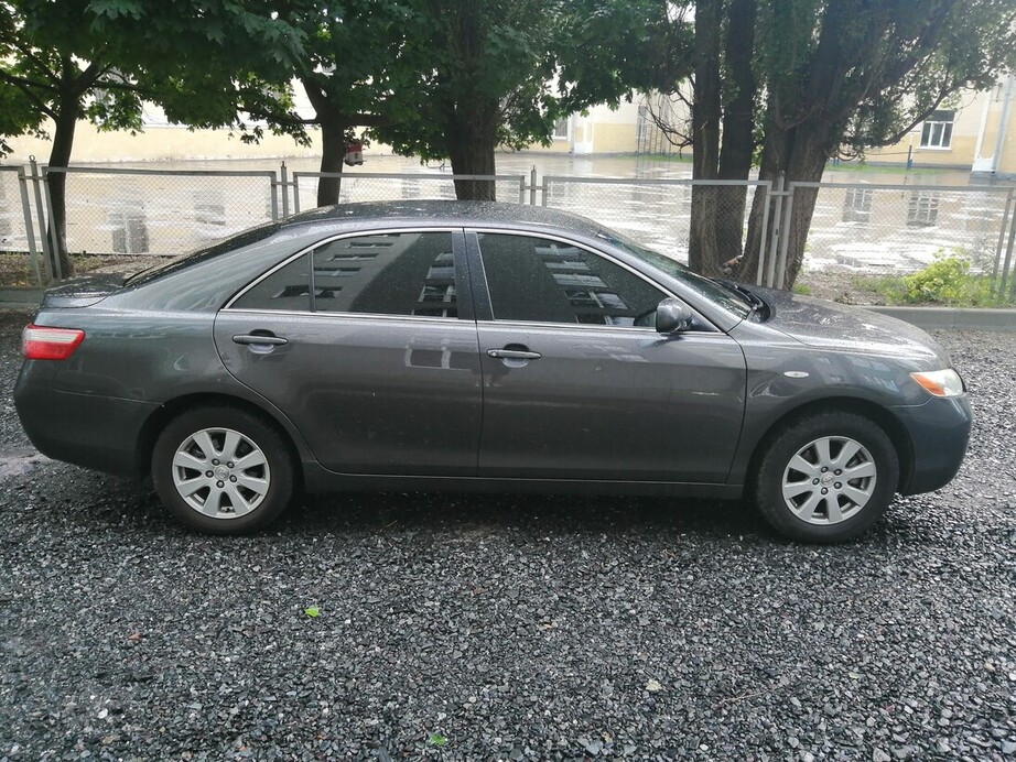 Toyota Camry 