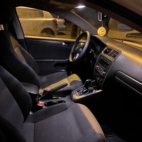 wolsvagen Jetta - авто на весілля у Києві - портфоліо 6