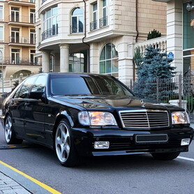 117 Mercedes Benz W140 S7.3 V12 Brabus чорний - авто на весілля у Києві - портфоліо 5