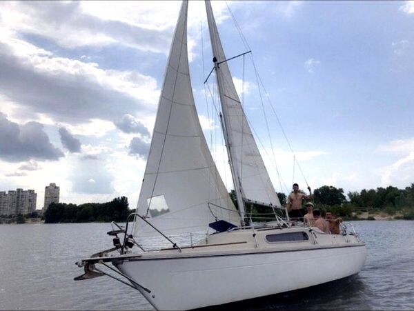 Оренда прокат парусної яхти Морелло 