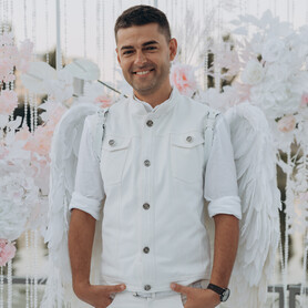 Ведучий Varenikov Wedding Angel