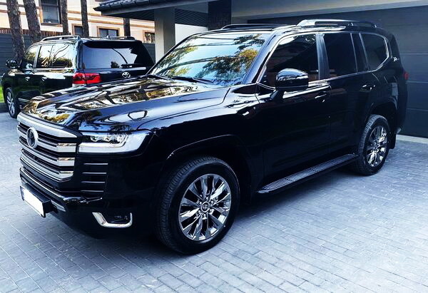 055 Оренда Toyota Land Cruiser 300 