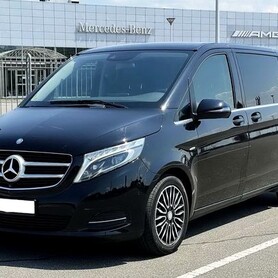 257 Мікроавтобус Mercedes-Benz V-class 2019 рік - авто на весілля у Києві - портфоліо 1