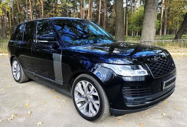 224 Range Rover Vogue 4,4d чорний 