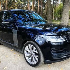 224 Range Rover Vogue 4,4d чорний - авто на весілля у Києві - портфоліо 1