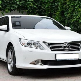 153 Toyota Camry V50 біла оренда - авто на весілля у Києві - портфоліо 1
