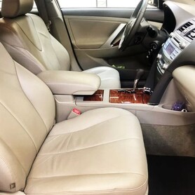 155 Toyota Camry біла V40 прокат - авто на весілля у Києві - портфоліо 6