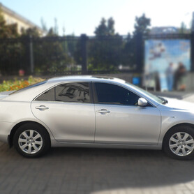 156 Toyota Camry срібляста - авто на весілля у Києві - портфоліо 5