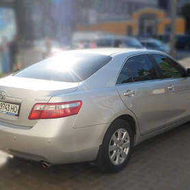 156 Toyota Camry срібляста - авто на весілля у Києві - портфоліо 4