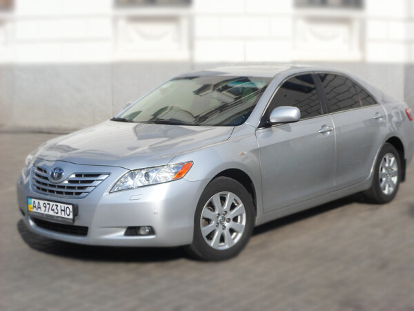 156 Toyota Camry срібляста 