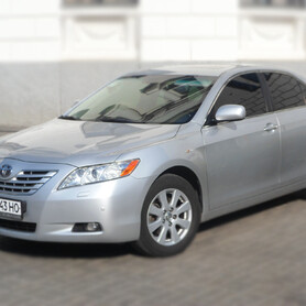 156 Toyota Camry срібляста - авто на весілля у Києві - портфоліо 1