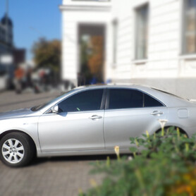 156 Toyota Camry срібляста - авто на весілля у Києві - портфоліо 3