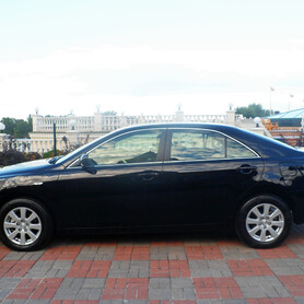 157 Toyota Camry чорна оренда - авто на весілля у Києві - портфоліо 5