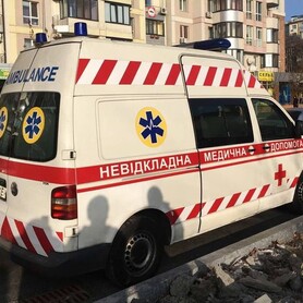 169 Орендувати машину швидкої допомоги для зйомок - авто на весілля у Києві - портфоліо 1